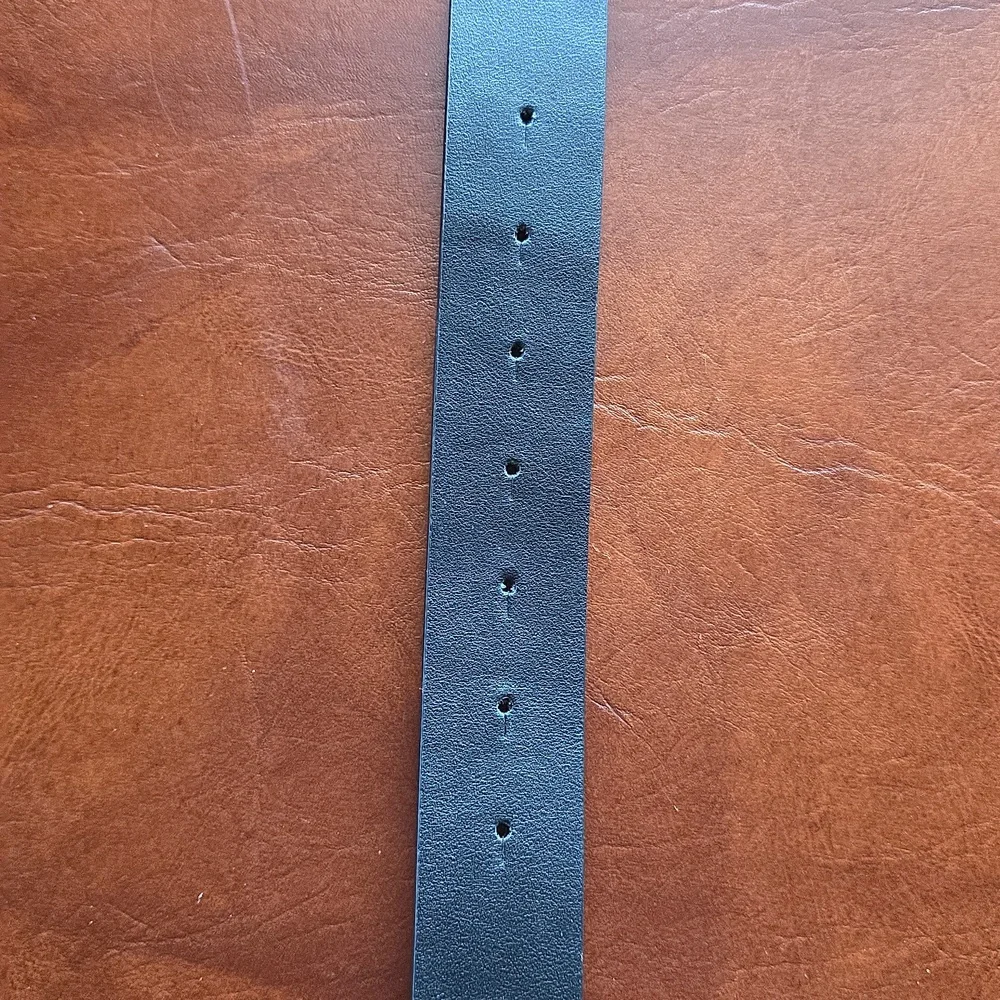 Source Unknown Black Belt with Double Heart Silver Buckle